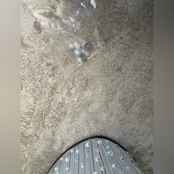 Pleasers - Picture 6 of 12